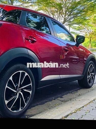 Gia đình bán xe hiệu Mazda CX-3 SX 2024 mới 95%