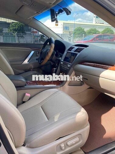 Toyota Camry 2.4G 2008 Bạc 168.000 km