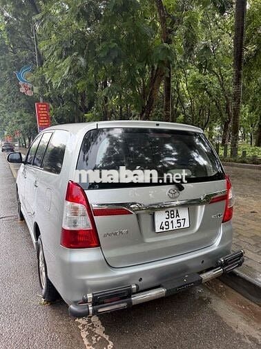 Toyota Innova V 2014 Tự động Bạc 190000 km