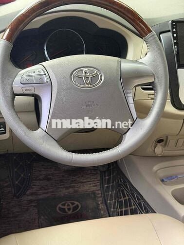 Toyota Innova V 2014 Tự động Bạc 190000 km