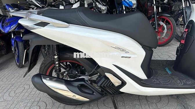 Honda SH 125 2023 Trắng đen ( hỗ trợ góp )