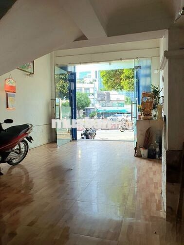 Cho nhà Mặt tiền Trung tâm Quận 1