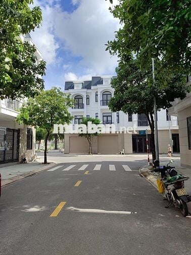 Bán nhà đường Bình Chuẩn 34, Trệt + 2 lầu - đã hòan công