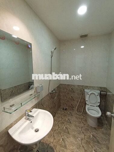 Căn hộ dịch vụ 25m2, bancol, Full nội thất, giá 5,6 triệu