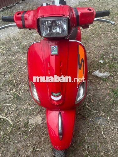 Piaggio Vespa màu Đỏ