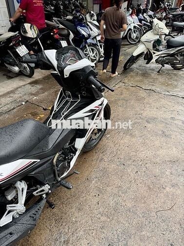 🛑🛑  Winner V1  Trắng đen 2018 xe đẹp có góp