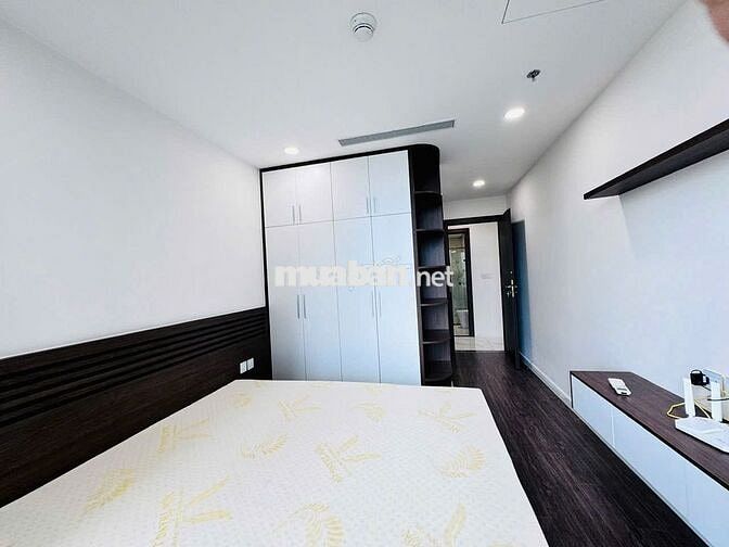 Cho thuê 2PN Sunshine Sky City, tòa mới bàn giao, miễn phí QL 2 năm