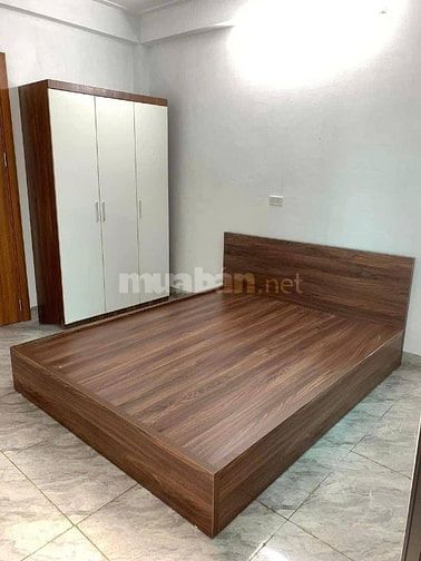 5T Thang Máy Phòng ngõ 116 An Trạch - Cát Linh 18-20m 2,5-3,5 tr/1th
