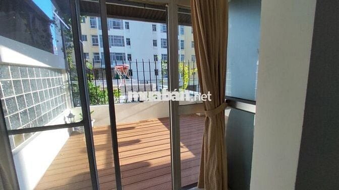 Căn góc có sân vườn Sky Gaden 1 2 PN, 1 WC  81m2