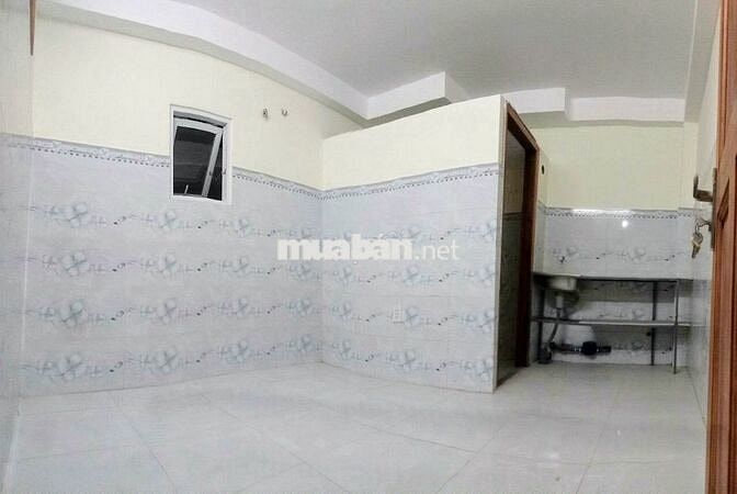 Phòng trọ giá sinh viên, có hầm xe, cửa sổ hướng đường, phòng thoáng