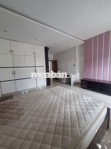 Nhà nguyên căn 3,5 tấm 5×20 - 4pn +6wc full nội thất khu tên lửa