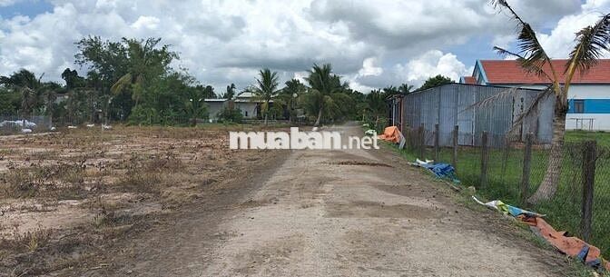 1150m2 có 120m2 thổ cư. Đất đẹp làm nhà vườn. 1,1 tỷ TL