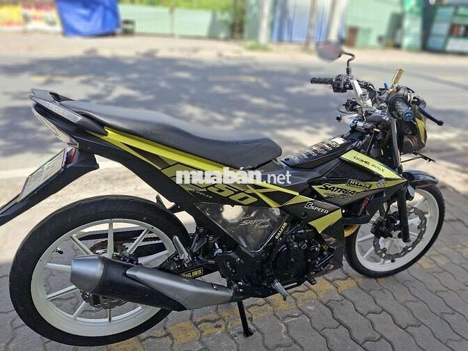 Suzuki Satria 150 Fi 2018 Đen Vàng 6 cấp