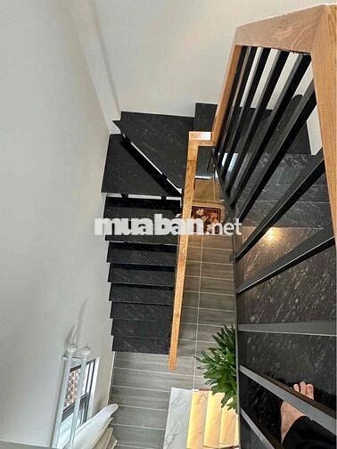 NHÀ ĐẸP 3 TẦNG - GẦN MINH PHỤNG HẬU GIANG ( 8.2m x 6m ) 31M2 Mới 99%
