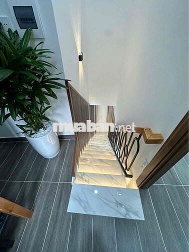 NHÀ ĐẸP 3 TẦNG - GẦN MINH PHỤNG HẬU GIANG ( 8.2m x 6m ) 31M2 Mới 99%