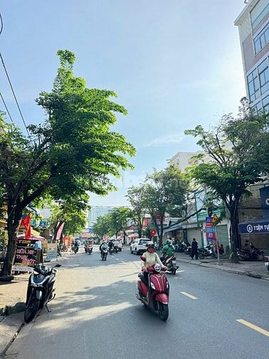 36 Tỷ! Bán MT Nguyễn Văn Thương Quận Bình Thạnh - 5x25m - Hầm 8 