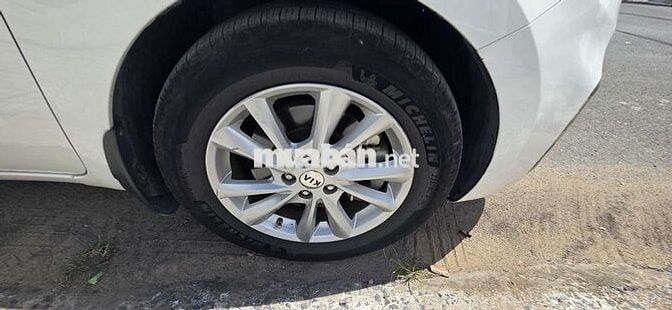 KIA Sedona 2019 2.2 DATH Trắng 160.000 km