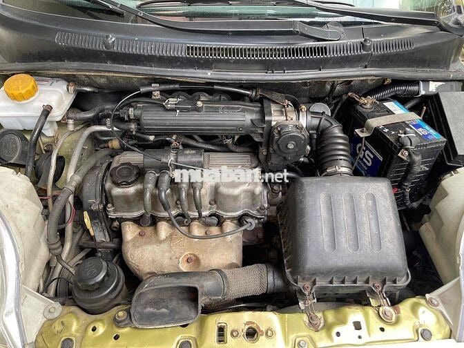 Chevrolet Spark LT 1.0 4 máy 5 chỗ ngồi