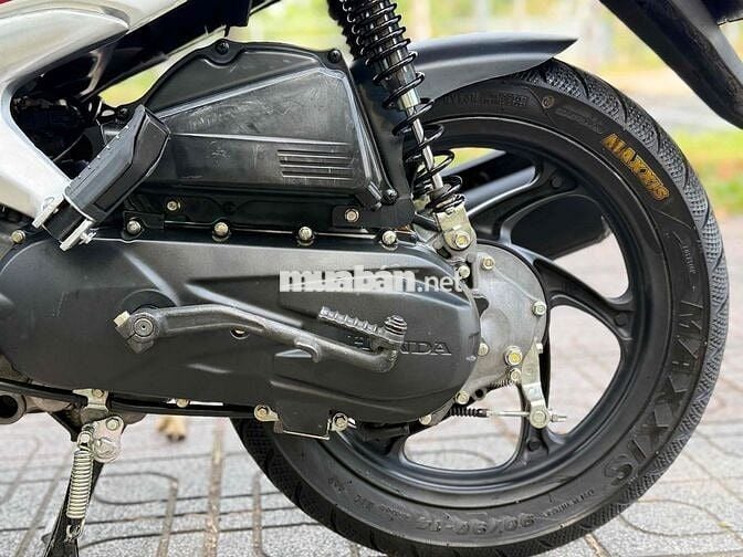 Honda Air Blade 2011 Trắng Đen Đỏ