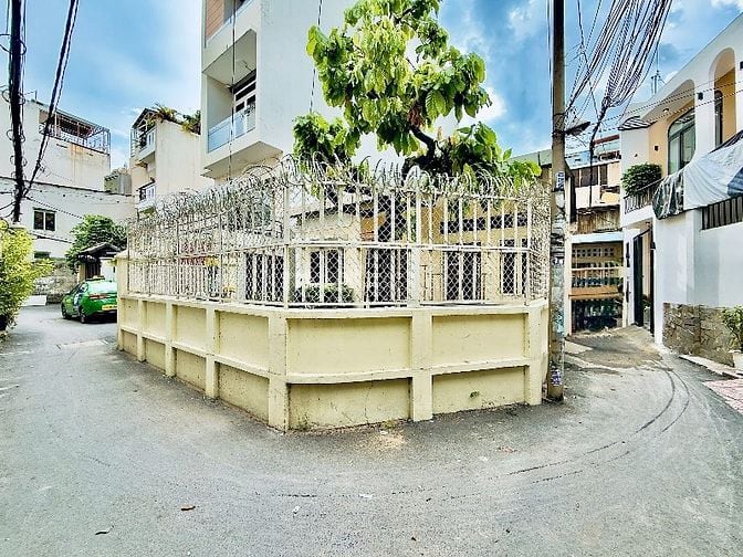 Xe Hơi Đậu Sát Nhà, 45m2 Với 3 Phòng Ngủ, Trung Tâm Bình Thạnh
