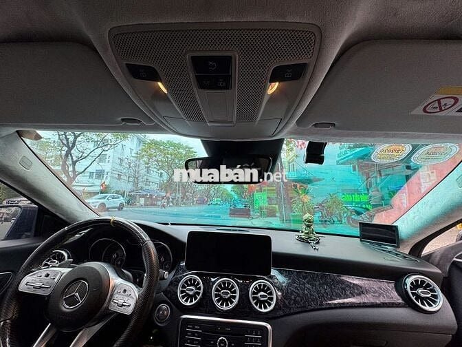 Mercedes-Benz CLA 200 Full-option Xám