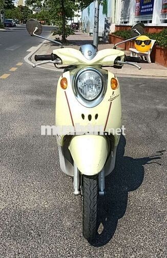 Yamaha Classico Vàng kem Nữ