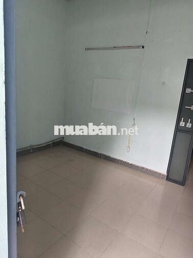 Cho thuê nhà nguyên căn 3 phòng ngủ hẻm 380 Lê Văn Lương 