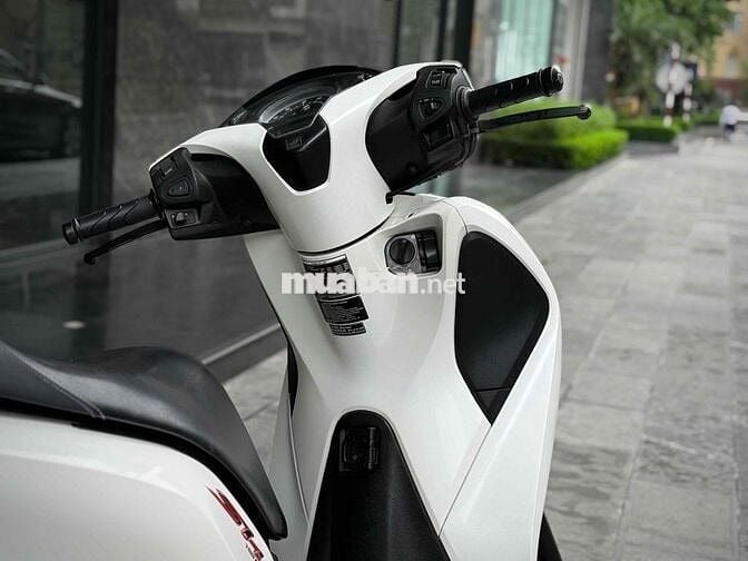 Honda SH125i CBS 2018 Trắng Sport SH 125