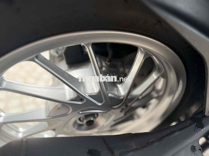 Honda SH Mode 2024 Đỏ 2000 km