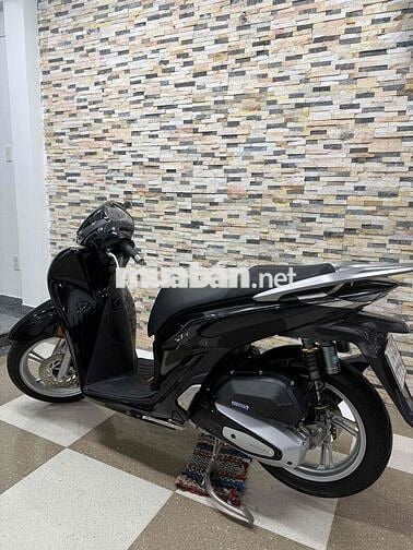Honda SH 125i 2025 Đen Vài ngàn km
