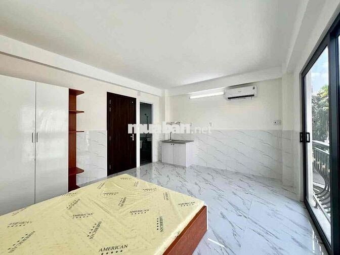 STUDIO BAN CÔNG THUẬN TIỆN QUA Q1, PHÚ NHUẬN