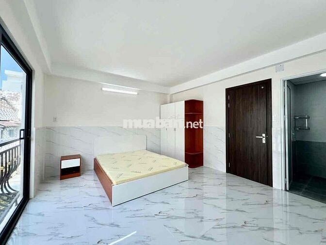 STUDIO BAN CÔNG THUẬN TIỆN QUA Q1, PHÚ NHUẬN