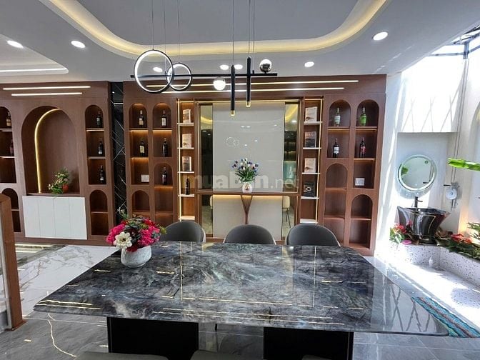 Bán nhà 5x15m, 4 tầng, hẻm 6m cực đẹp, giá cực rẻ