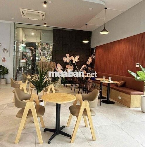 SANG NHƯỢNG QUÁN CÀ PHÊ 2 mặt tiền 8x21m khách ổn định