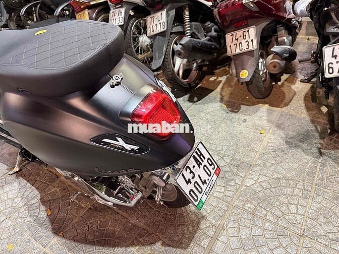 Piaggio Vespa Sprint 125 2024 Đen