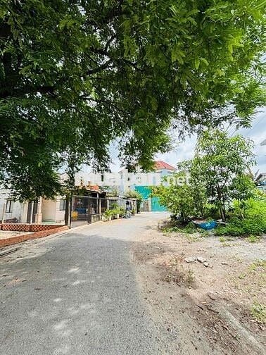 Kẹt tiền tôi chính chủ cần bán gấp lô đất mặt tiền nhựa sát bệnh viện