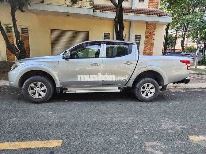 Mitsubishi Triton 2016 1 cầu Số sàn Bạc