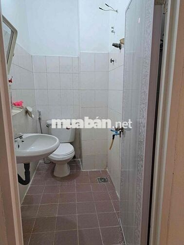 CHO THUÊ GẤP NHÀ MẶT TIỀN NGUYỄN LÂM NGAY CHỢ NGUYỄN TRI PHƯƠNG 55M2
