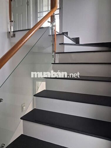 Cho thuê nhà 6x20, 1 trệt 1 lầu KDC Trần Anh Riverside sạch đẹp
