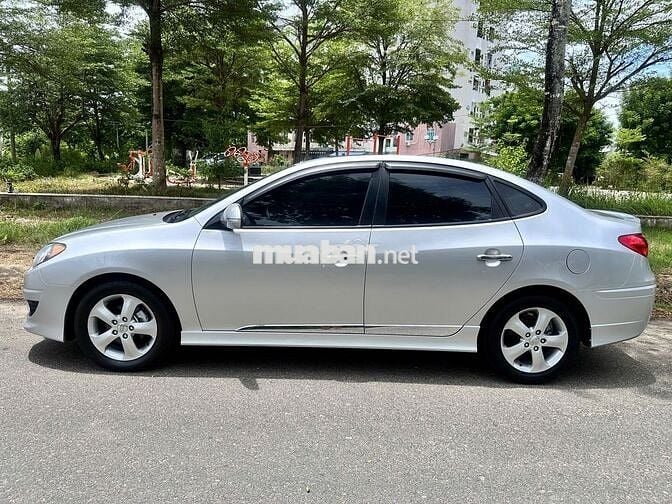 Hyundai Avante 2014 Tự động Bạc