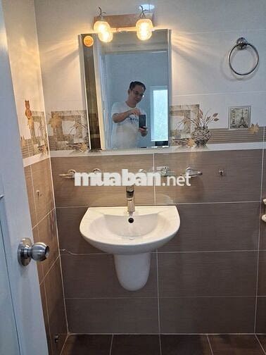 Cho thuê nhà 6x20, 1 trệt 1 lầu KDC Trần Anh Riverside sạch đẹp