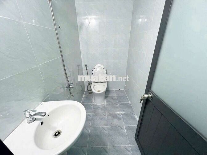 Nhà Hương Lộ 2 [4x14, 1 lầu, 2pn, 2toilet] 9tr/tháng