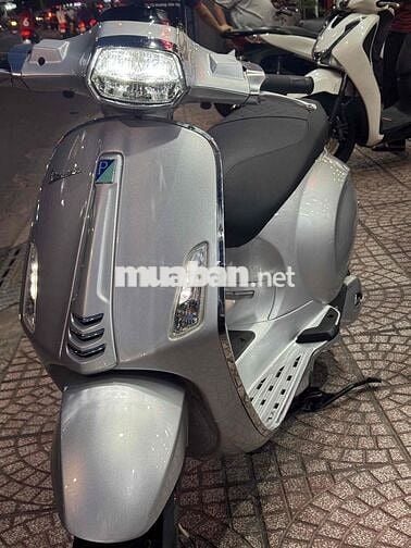 Piaggio Vespa Sprint Bạc ABS Full LED