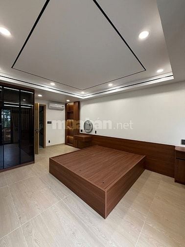 60m2 Xe Hơi Ngủ Trong Nhà, Bình Thạnh, Chỉ 10T