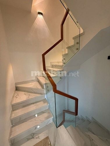 60m2 Xe Hơi Ngủ Trong Nhà, Bình Thạnh, Chỉ 10T