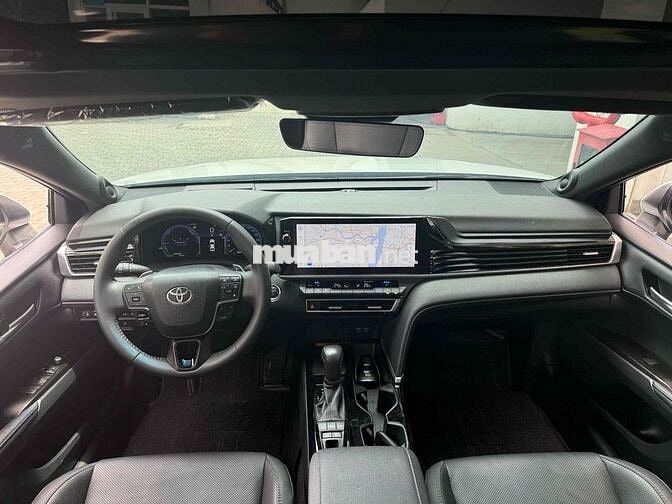 Toyota Camry 2.5 HEV TOP 2025 15.000KM