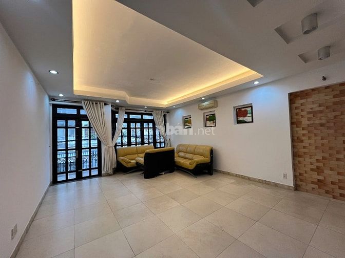 Cho Thuê Nhà Nguyên Căn Đg 45 Tân Quy, Q7. DT 5.3x20m, 3 Lầu, 5PN,