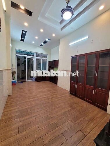 NHÀ 4TẦNG ĐƯỜNG XE TẢI THÔNG HÌNH ẢNHTHẬT100% NHÀ TK LỆCH TẦNG GIÁP TB