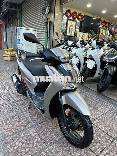 SH 160i ABS 2025 Bạc Đen 1.009 km BSTP Chính Chủ