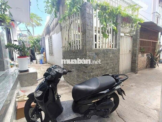 Bán đất 6,6 x8m sổ riêng sạch đẹp 226 Nguyễn Bình
